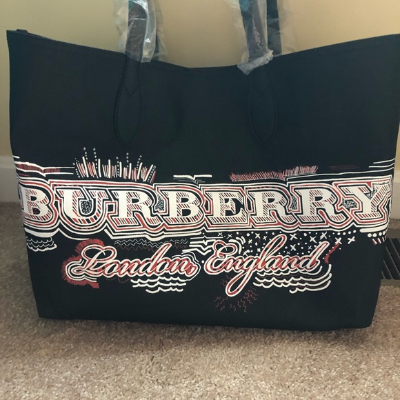 BURBERRY Reversible London Doodle Tote, Black Leather-Canvas/Check Interior NWT - Picture 3 of 16